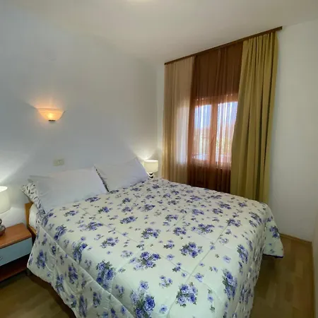 Isabella Apartment *